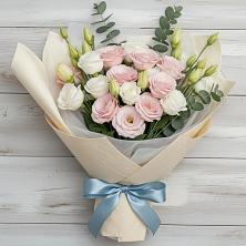 Букет цветов из:  Лизиантусы в Кузьмино