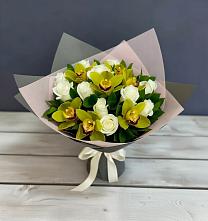 Букет цветов из:  Орхидеи и Розы в Кузьмино