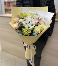 Букет цветов из:  Альстромерии, Розы и Хризантемы в Кузьмино