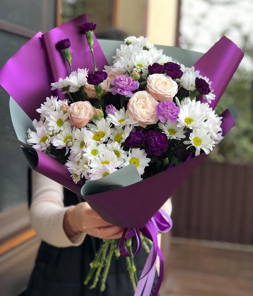 Букет цветов из: Хризантемы, Гвоздики и Розы в Кузьмино