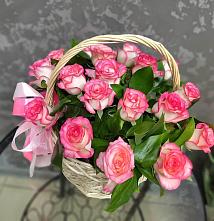 Цветочная композиция из Розы в корзине в Кузьмино