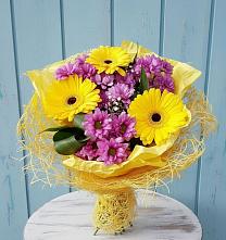 Букет цветов из:  Хризантемы и Герберы в Кузьмино