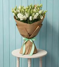 Букет цветов из:  Лизиантусы в Кузьмино