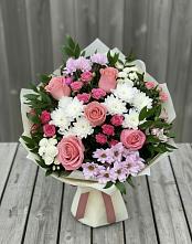 Букет цветов из:  Альстромерии, Гвоздики, Розы и Хризантемы в Кузьмино