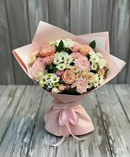 Букет цветов из:  Гвоздики, Розы и Хризантемы в Кузьмино