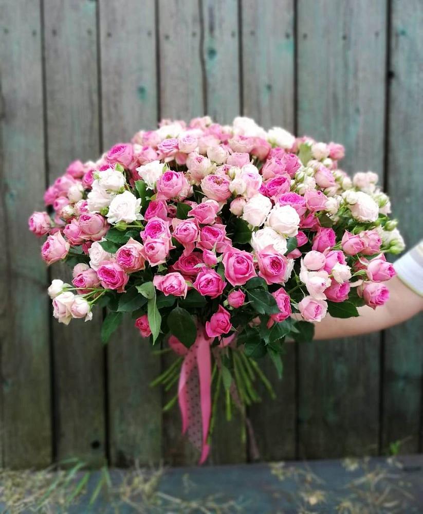 Букет Розовые кустовые розы Натали и Лав Лидия в Кузьмино