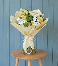 Букет цветов из:  Хризантемы и Розы в Кузьмино